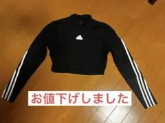 adidas クロップド丈 ブラック トップス