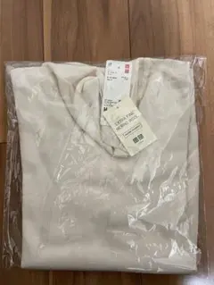 値札付き新品！ユニクロ Mサイズ メリノタートルネックセーター オフホワイト