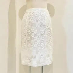【高級ライン・美品】銀座マギー ignes 総花柄 レーススカート 白 38のサムネイル