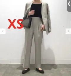 GU ベージュ ストレートパンツ XS ウォッシャブル　セットアップスーツ
