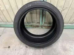 PIRELLI P ZERO 21インチ タイヤ　1本　315/35/21のサムネイル