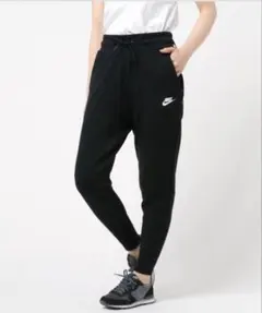 Item thumbnail for item 3d8fe1e4-2f00-4106-b522-d7cb9291bf87