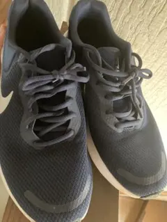 NIKE ネイビー スニーカーのサムネイル