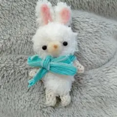 編みぐるみ・キュートで可愛い子うさぎちゃん