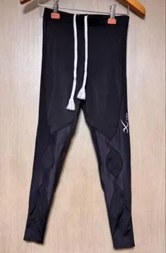 ワコールCW-Xブラック タイツM美品