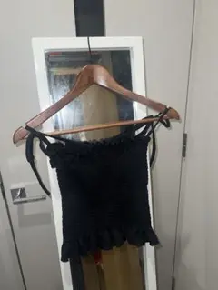 新品　ブラックフリルキャミソール