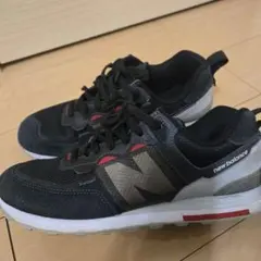 New Balance スニーカー ブラック/レッド574