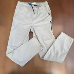 ベージュのエラスティックウエストパンツ