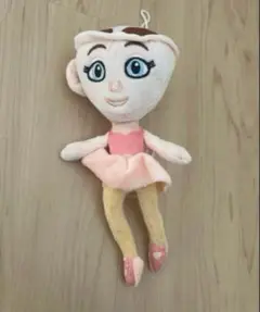 イタリア　ブレインロット バレリーナカプチーナ ぬいぐるみ