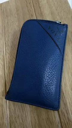 PRADA ネイビー レザー フラグメントケース