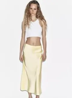 【ZARA】サテンミディスカート