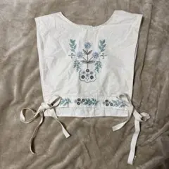 花柄刺繍 ホワイト ベスト