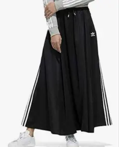 再値下げ❗️adidas ネイビー 3ストライプ ロングスカート