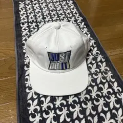 Item thumbnail for item 3e9b13fa-6ceb-452d-bfab-0fb62e6a231c