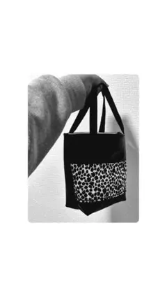ヒョウ柄ポケット付きトートバッグ