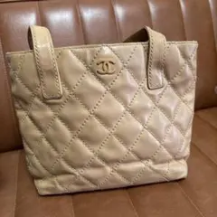 CHANEL ベージュ シャネル トートバッグ マトラッセ キャビアスキン