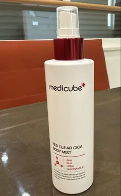 MEDICUBE メディキューブ ／ レッドシカボディミスト 背中 スプレーのサムネイル