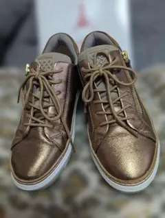 Item thumbnail for item 75930c12-c706-4a7d-bf78-2f6351a71943