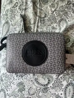 GUESS グレー ショルダーバッグ
