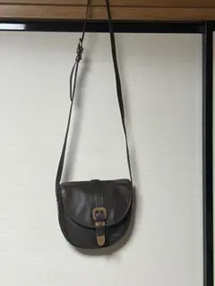 男女兼用レザー製ショルダーバッグ ダークブラウン