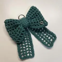 編み物　リボン　かぎ針編み　キーホルダー　チャーム　推し活　ぬいぐるみ