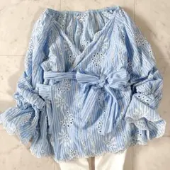 美品♪定価3.5万 グレースコンチネンタル カットワークカシュクールブラウス 麻のサムネイル