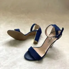 dianaダイアナ　アンクルストラップ　デニム素材　サンダル　美品のサムネイル