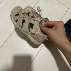 KEEN ピンク サンダル