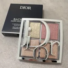 Dior バックステージ グロウ マキシマイザー パレット 004