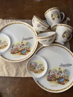 Disney Snow White 陶器セット　Sango