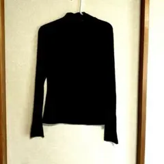 ユニクロ 極暖ヒートテック　カシミヤブレンドタートルネックT（長袖）ネイビーM