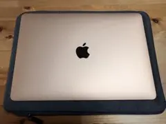 13.3インチMacBookAir(整備済製品) M1チップ - ゴールド
