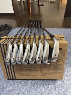 現行Callaway WARBIRDアイアン5.6.8.9.P.S 7はAPEX