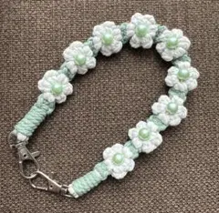 マクラメパール　ハンドストラップ