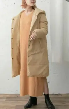 【アーバンリサーチ】フード付きロングフェザーダウンコート　ロングコート　ベージュ