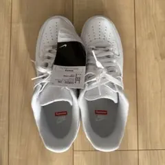 Supreme Nike Air Force 1 ホワイト