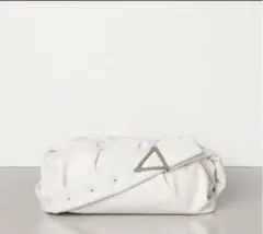 ぴよ 様専用✨ボッテガヴェネタ ザ ボディーポーチ - メルカリ
