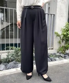 ジェナエスパスメルヴェイユ　トロミタックワイドパンツ