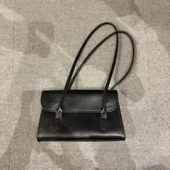 ブラックレザーショルダーバッグ