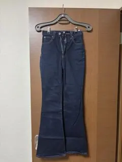 moussyブーツカットデニム・フレアデニム・ダークブルー