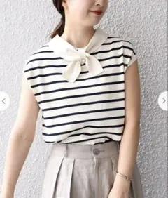 SHIPSパールモチーフボウタイニット ボーダー