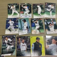 BBM読売ジャイアンツカード　坂本勇人　岡本和真　吉川尚輝