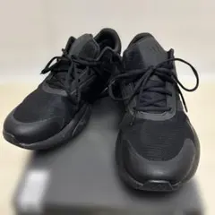 adidas ブラック スニーカーのサムネイル