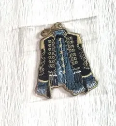 ツイステ フロイド・リーチ 衣装刺繍チャームコレクション プレイフルドレス