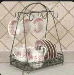 アンティーク風カップと皿のスタンShabby chic Interior