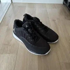 NIKEJordan ブラック トレーニングシューズ