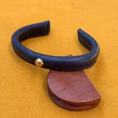 レザーバングル（ハンドメイド）