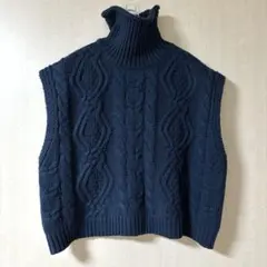 ITEMS URBANRESEARCH 　ハイネック　ニットベスト　ネイビー