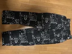 ペイズリー柄パンツ