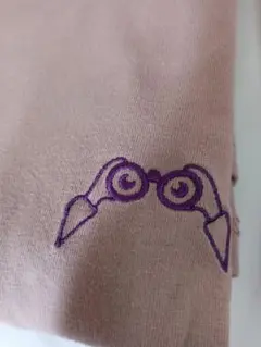 スピッツ ミッケ 刺繍 ベージュTシャツ
